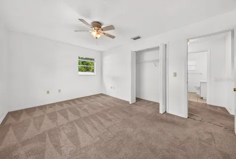 57 Cayman Circle Umatilla FL 32784