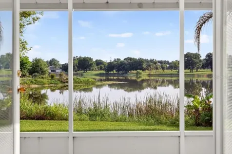 57 Cayman Circle Umatilla FL 32784