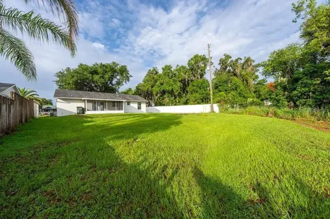 57 Cayman Circle Umatilla FL 32784