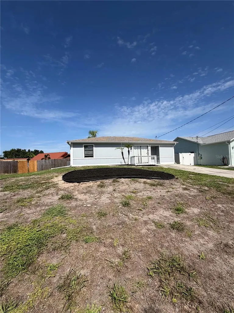11748 Oceanspray Boulevard Englewood FL 34224