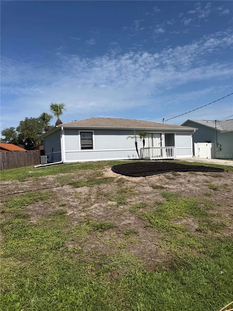11748 Oceanspray Boulevard Englewood FL 34224