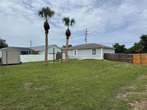11748 Oceanspray Boulevard Englewood FL 34224