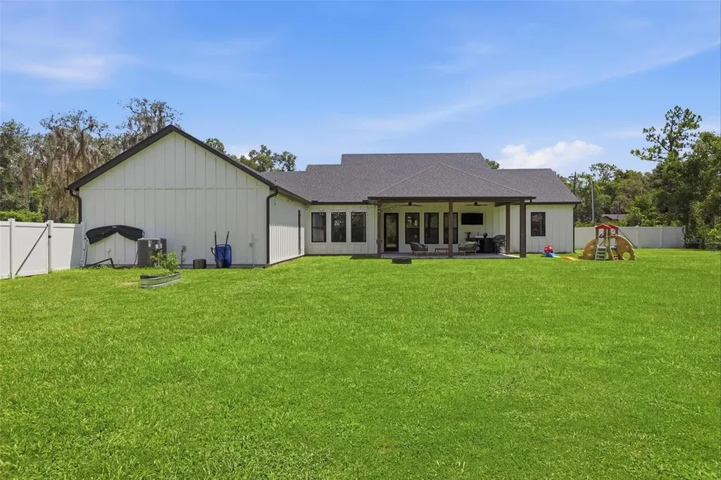 190 Scenic Magnolia Drive Deland FL 32724