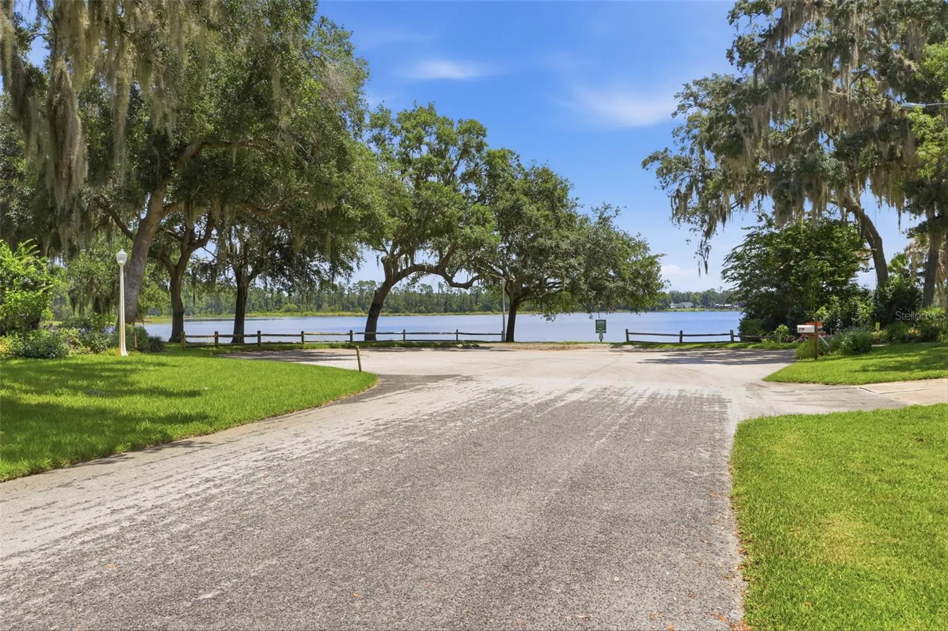 190 Scenic Magnolia Drive Deland FL 32724