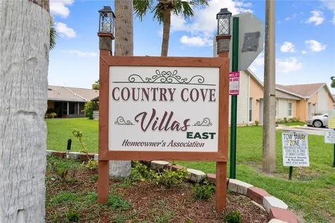 59 E Country Cove Kissimmee FL 34743