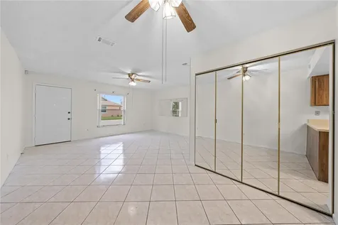 59 E Country Cove Kissimmee FL 34743