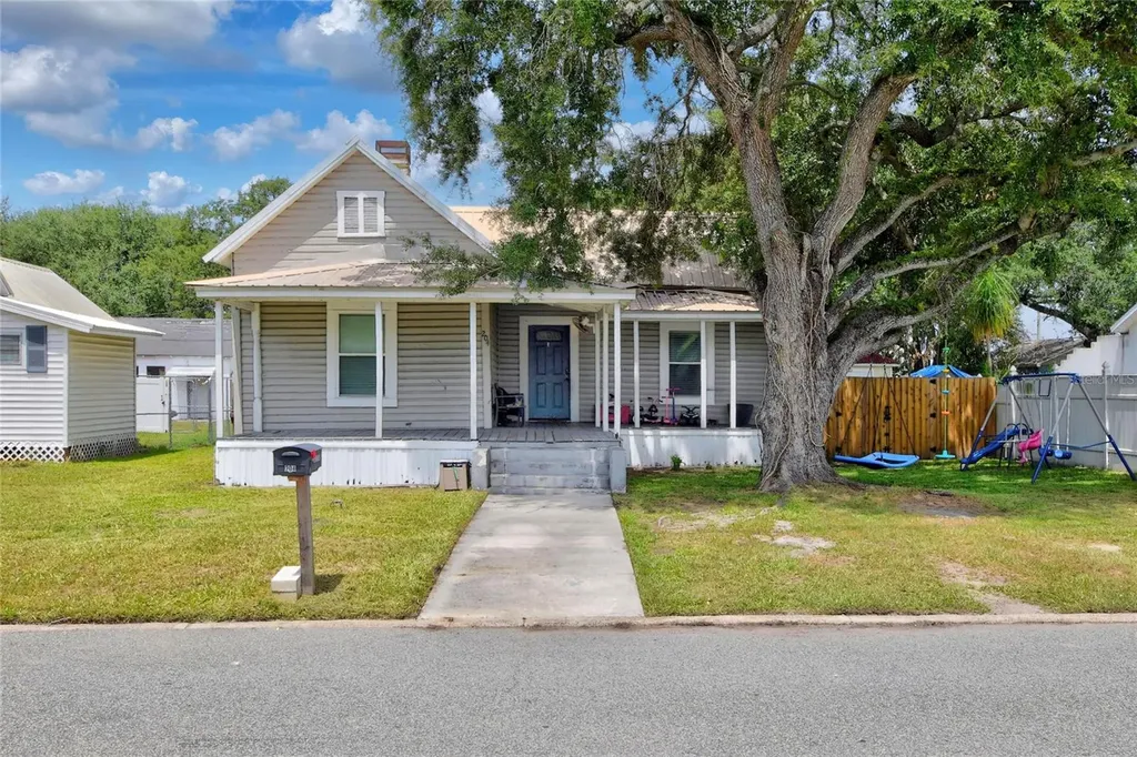 204 NE 1st Avenue Mulberry FL 33860