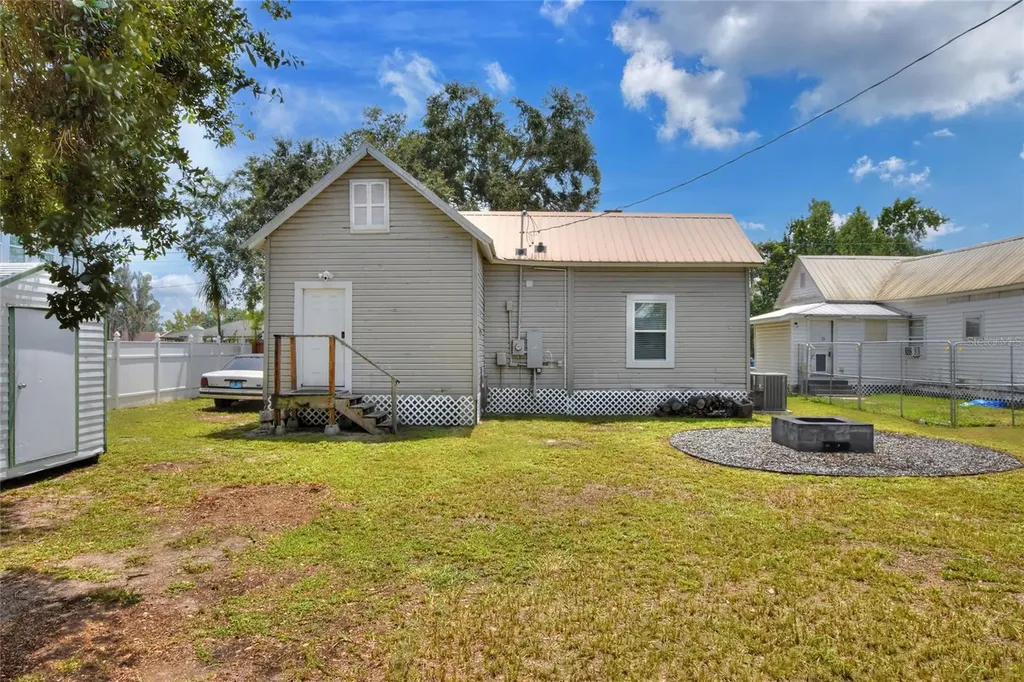 204 NE 1st Avenue Mulberry FL 33860