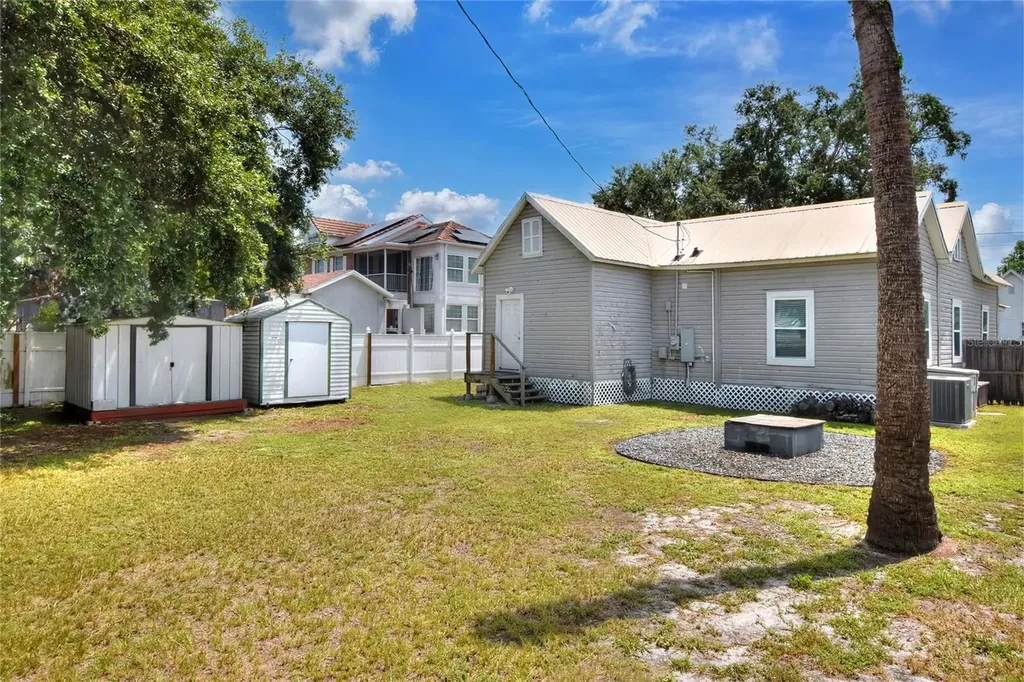 204 NE 1st Avenue Mulberry FL 33860