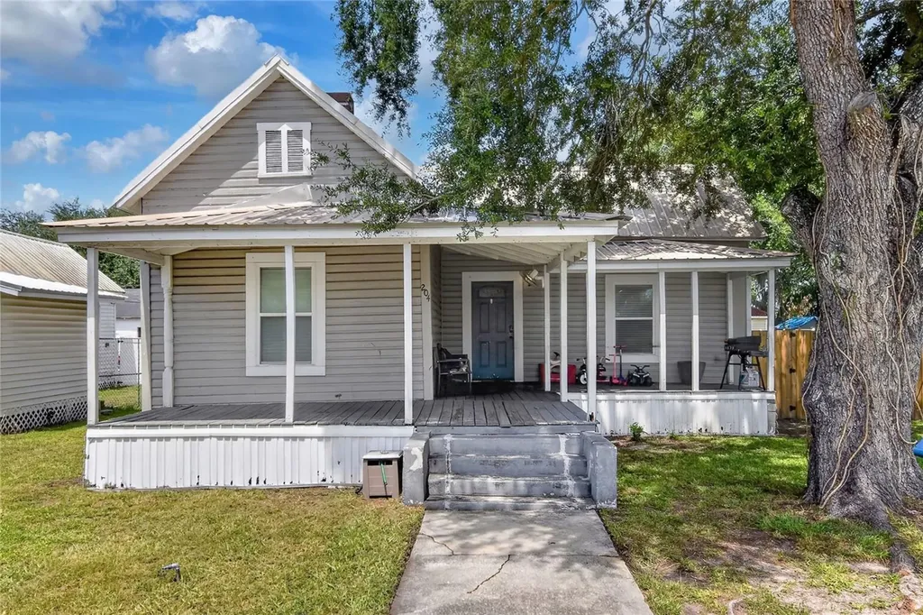 204 NE 1st Avenue Mulberry FL 33860