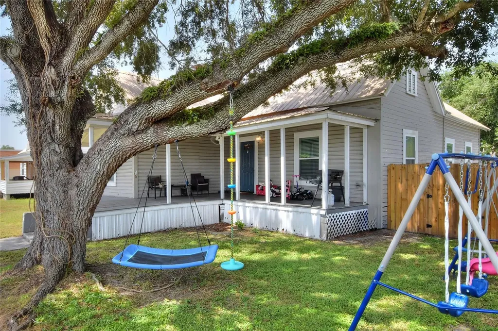 204 NE 1st Avenue Mulberry FL 33860
