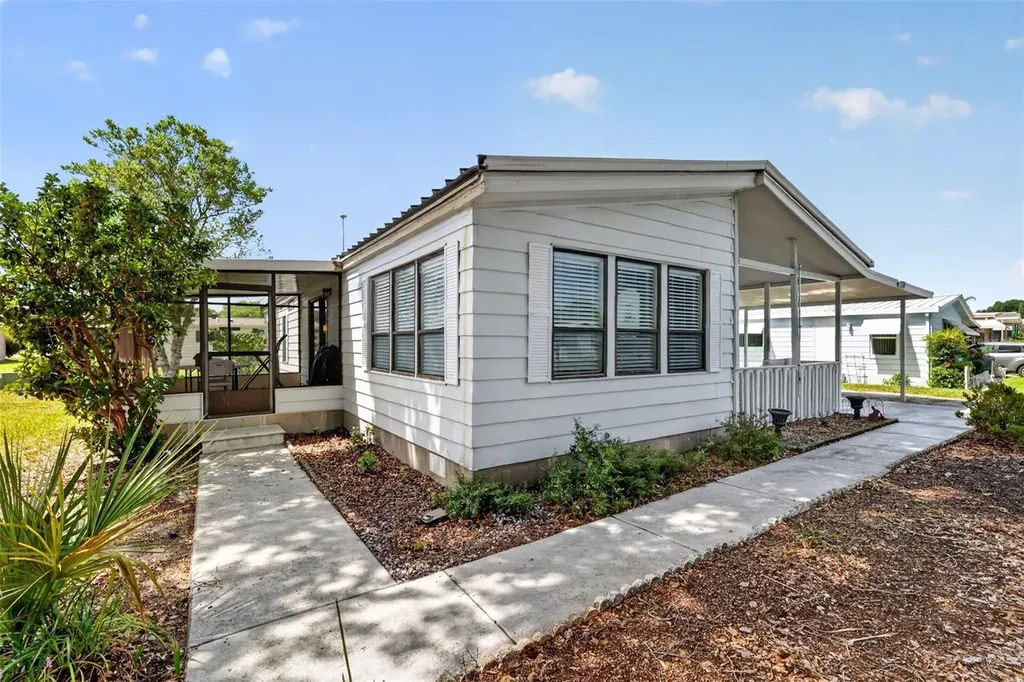 724 Jason Drive The Villages FL 32159