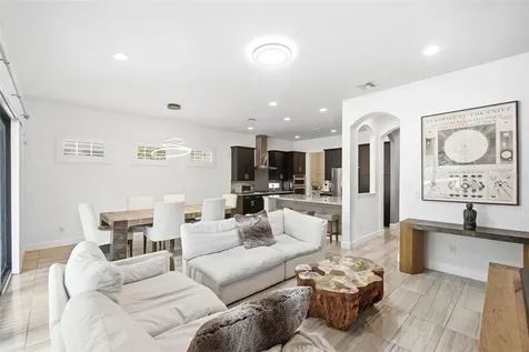 7689 Toscana Boulevard Orlando FL 32819