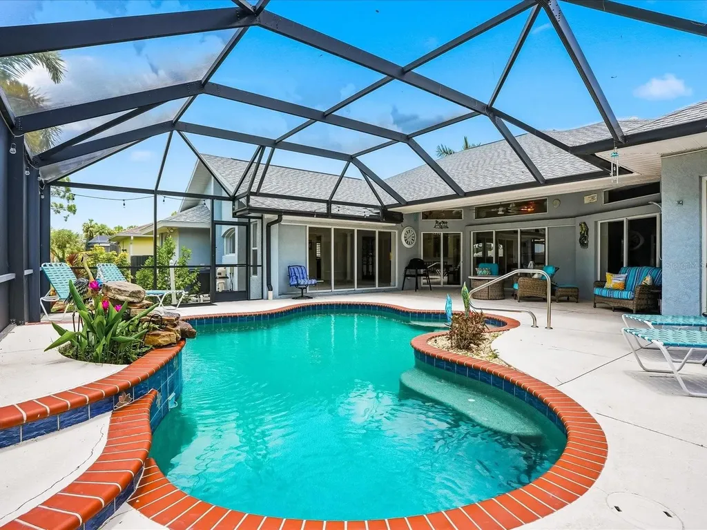 61 Pine Valley Court Rotonda West FL 33947