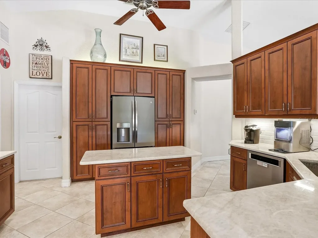61 Pine Valley Court Rotonda West FL 33947