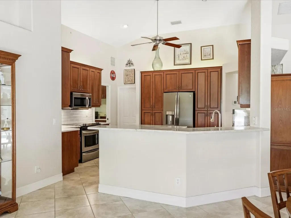 61 Pine Valley Court Rotonda West FL 33947