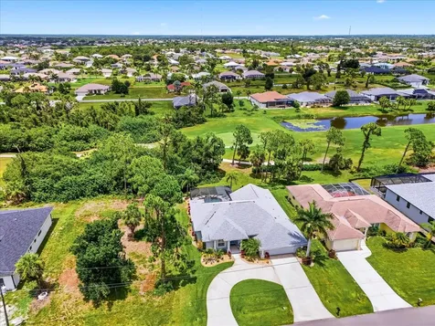 61 Pine Valley Court Rotonda West FL 33947