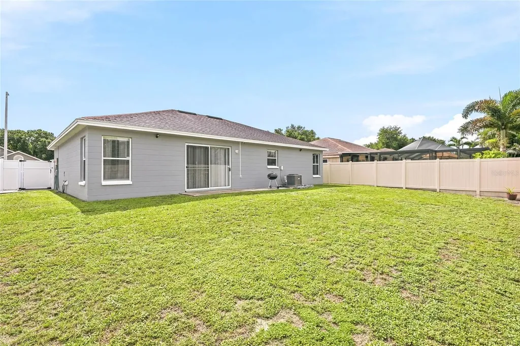 11026 Streamside Drive Tampa FL 33624