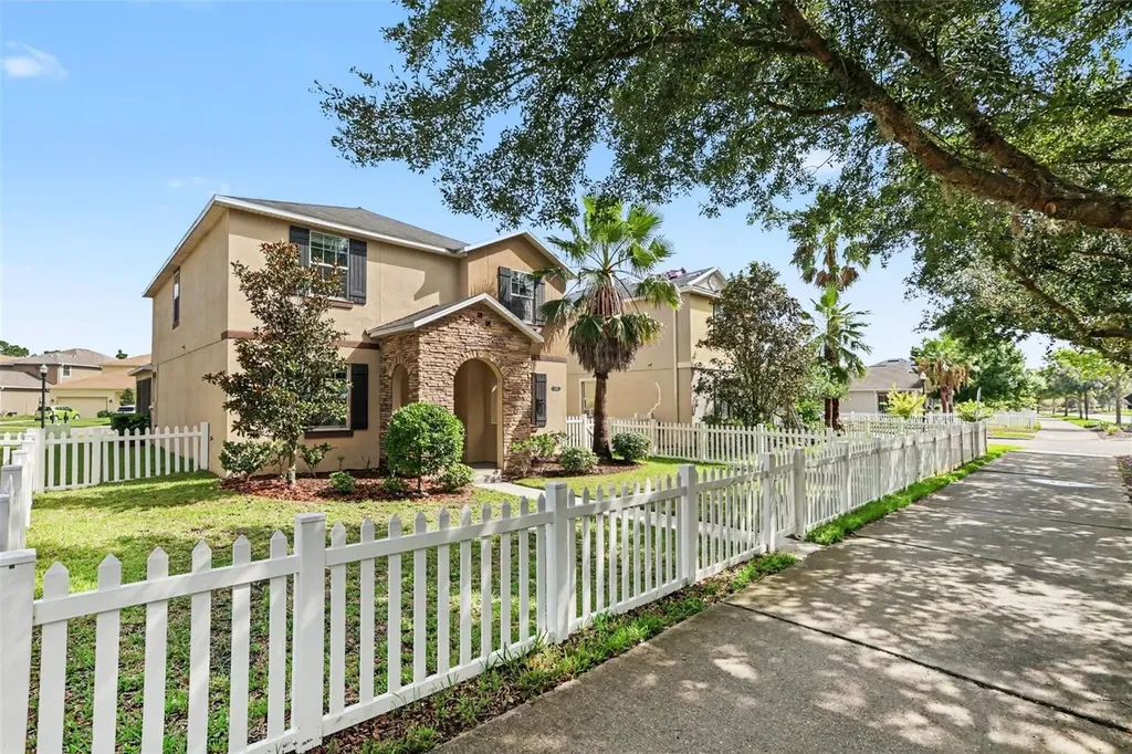 21087 Pleasant Plains Parkway Land O Lakes FL 34637