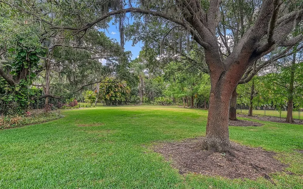 1109 Delacroix Circle Nokomis FL 34275