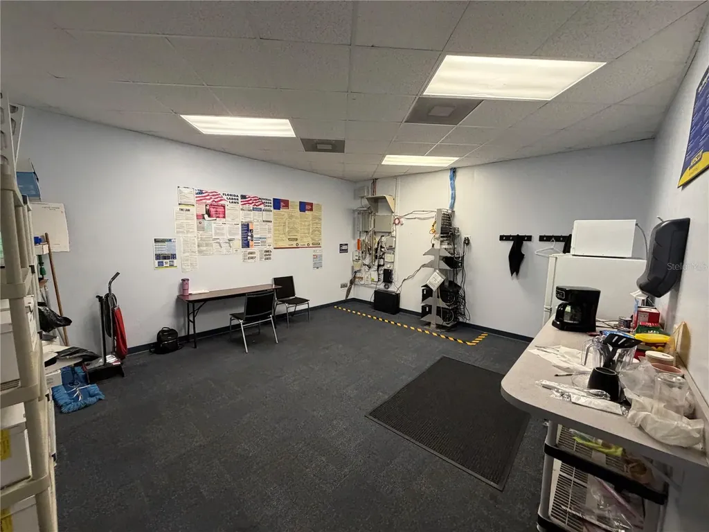 2910 N Himes Avenue Tampa FL 33607