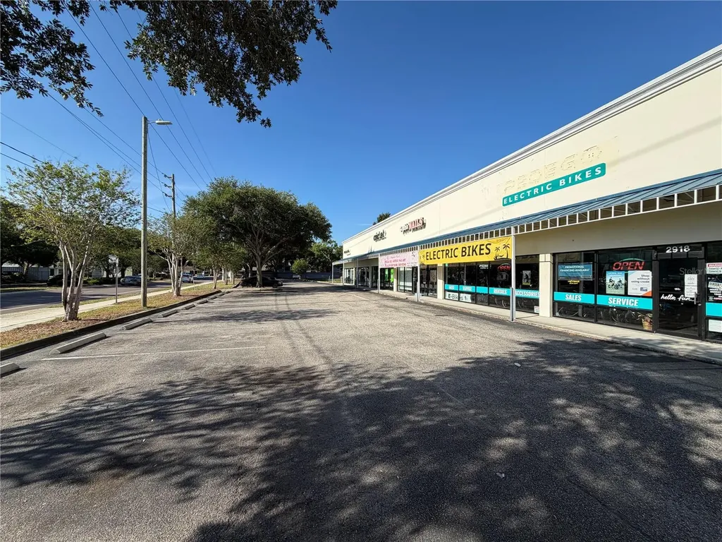 2910 N Himes Avenue Tampa FL 33607