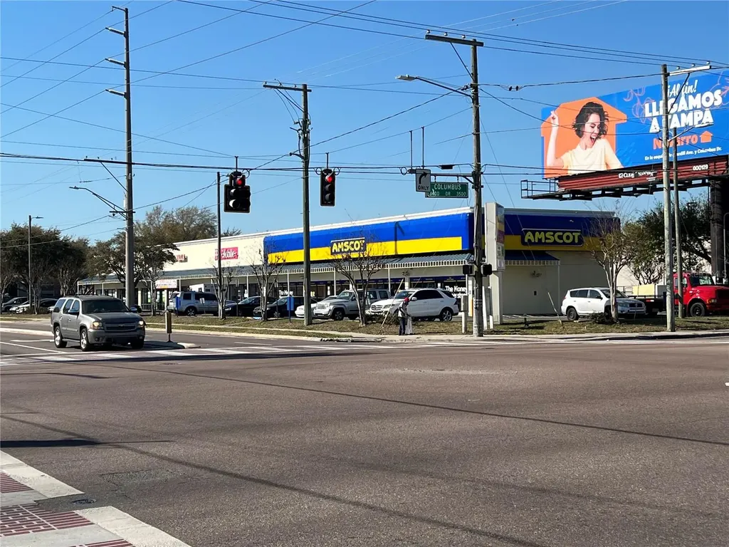 2910 N Himes Avenue Tampa FL 33607
