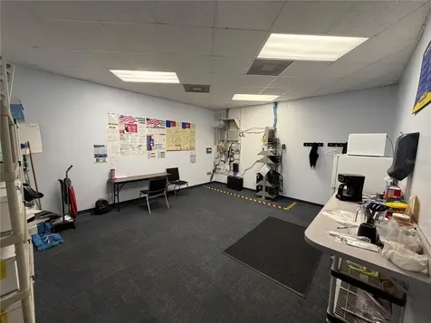 2910 N Himes Avenue Tampa FL 33607