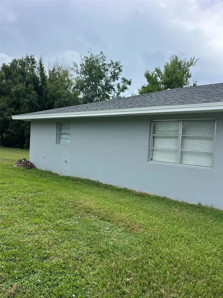 8956 SE 65th Way Okeechobee FL 34974