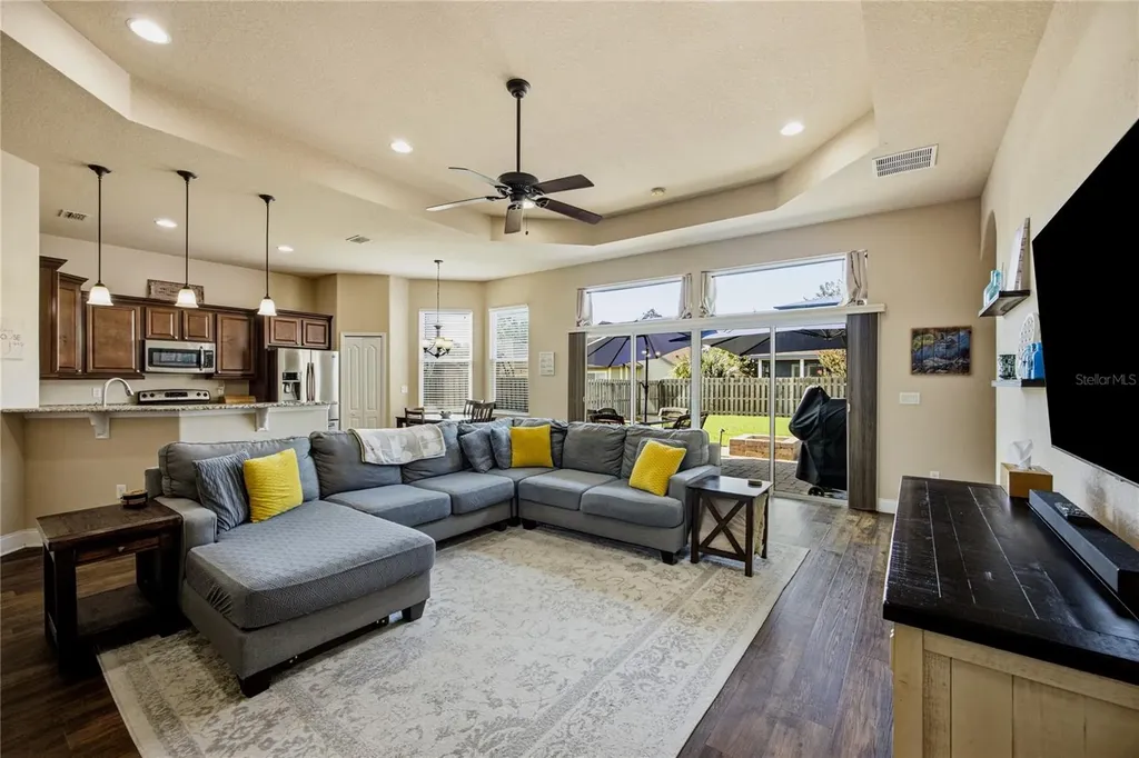 14617 NW 27th Place Newberry FL 32669