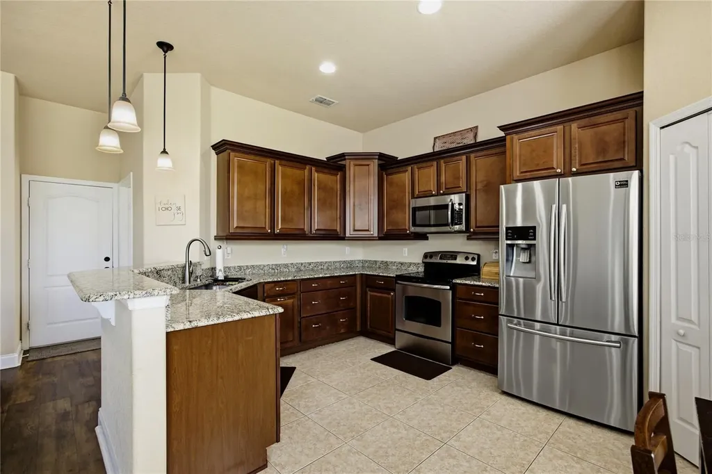 14617 NW 27th Place Newberry FL 32669