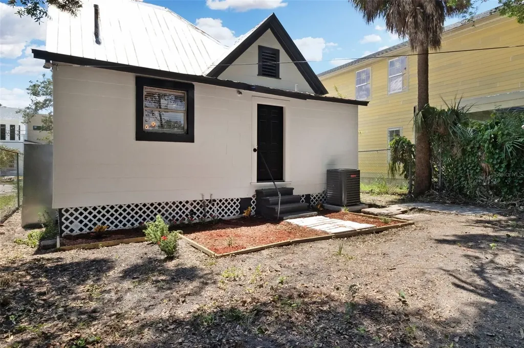 2329 W Beach Street Tampa FL 33607