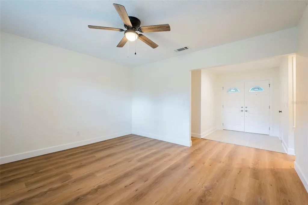 4702 Southbreeze Drive Tampa FL 33624