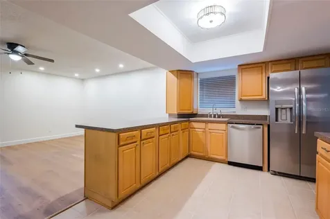 4702 Southbreeze Drive Tampa FL 33624