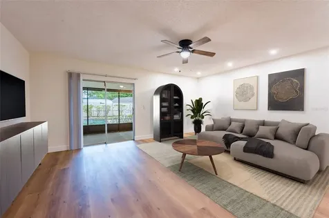 4702 Southbreeze Drive Tampa FL 33624