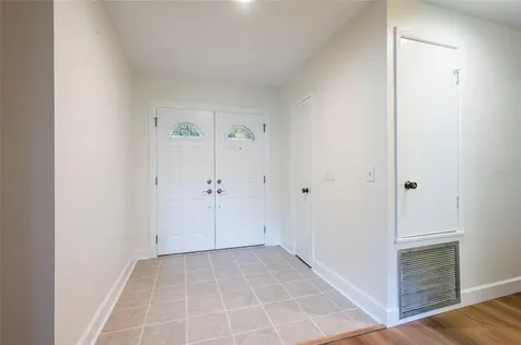 4702 Southbreeze Drive Tampa FL 33624