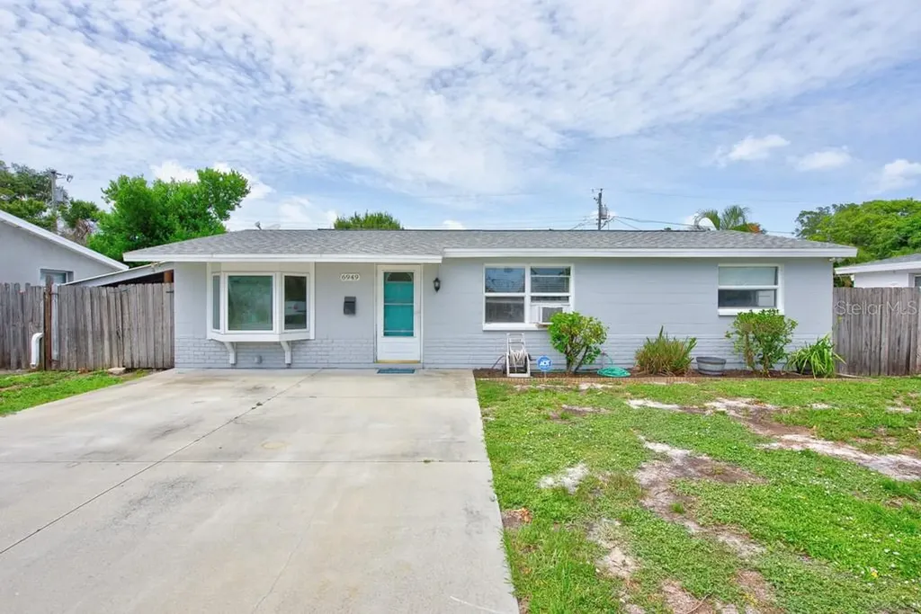 6949 80th Terrace N Pinellas Park FL 33781
