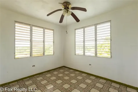 Solar B Avenida Maria Bettega Aguadilla PR 00603
