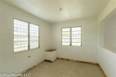 Solar B Avenida Maria Bettega Aguadilla PR 00603