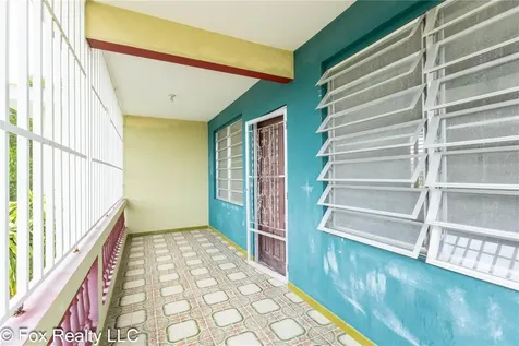 Solar B Avenida Maria Bettega Aguadilla PR 00603