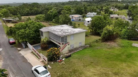 Solar B Avenida Maria Bettega Aguadilla PR 00603