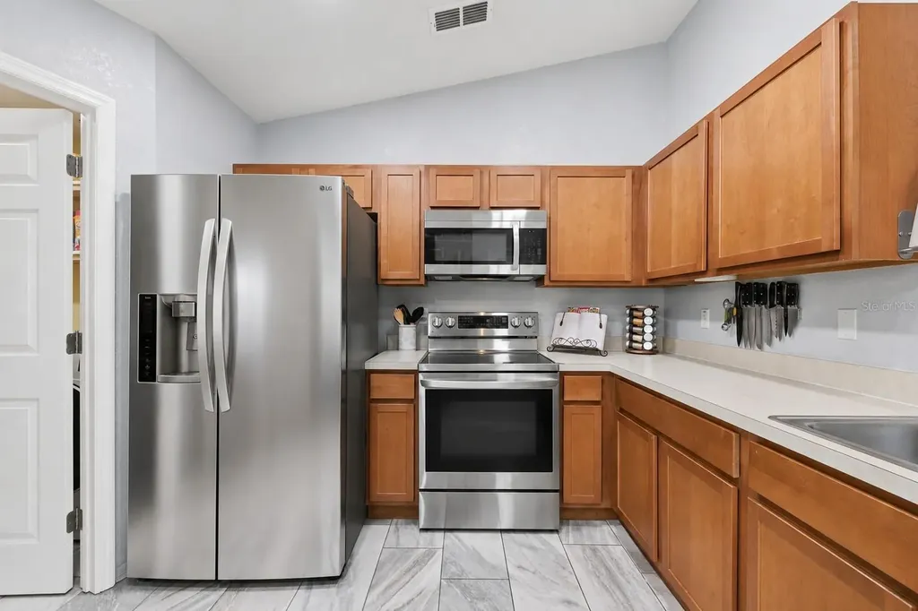 1233 Merrimack Drive Davenport FL 33837