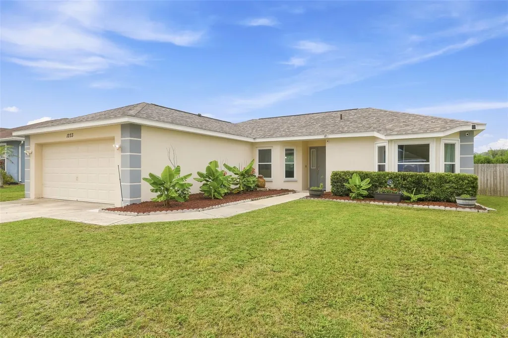 1233 Merrimack Drive Davenport FL 33837