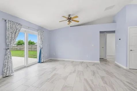 1233 Merrimack Drive Davenport FL 33837