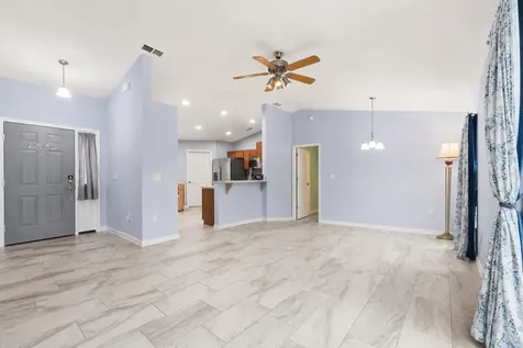 1233 Merrimack Drive Davenport FL 33837