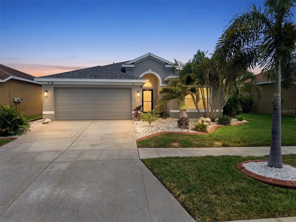 718 Griffen Heights Court Ruskin FL 33570