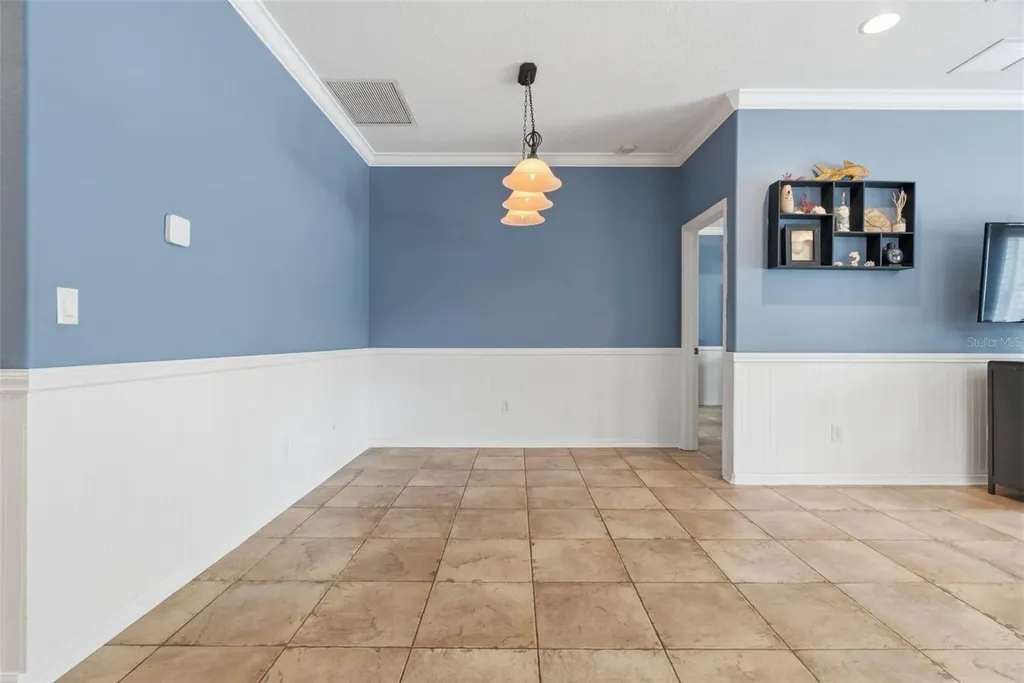 718 Griffen Heights Court Ruskin FL 33570