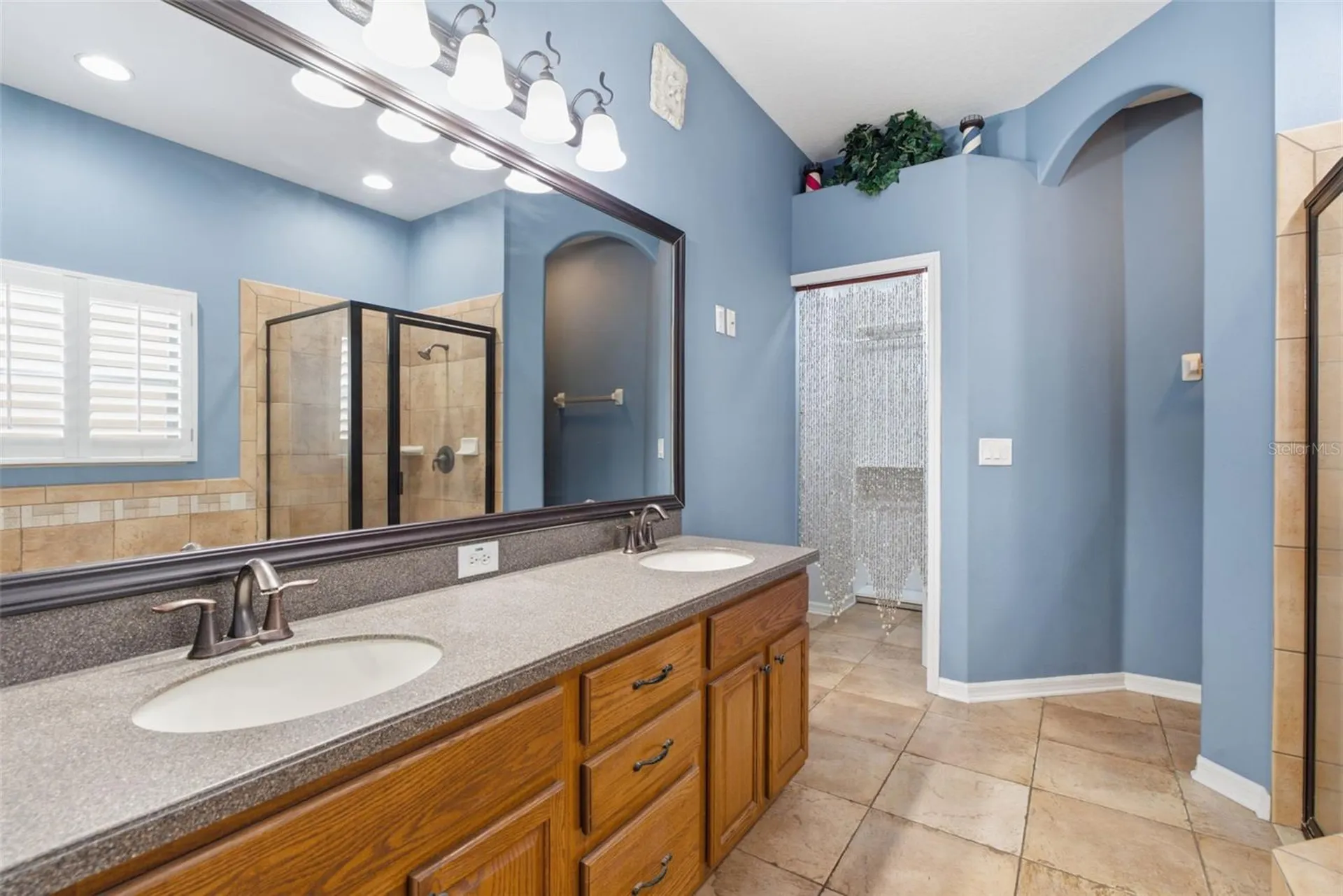 718 Griffen Heights Court Ruskin FL 33570