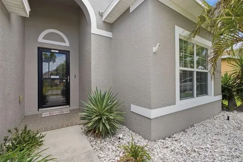 718 Griffen Heights Court Ruskin FL 33570