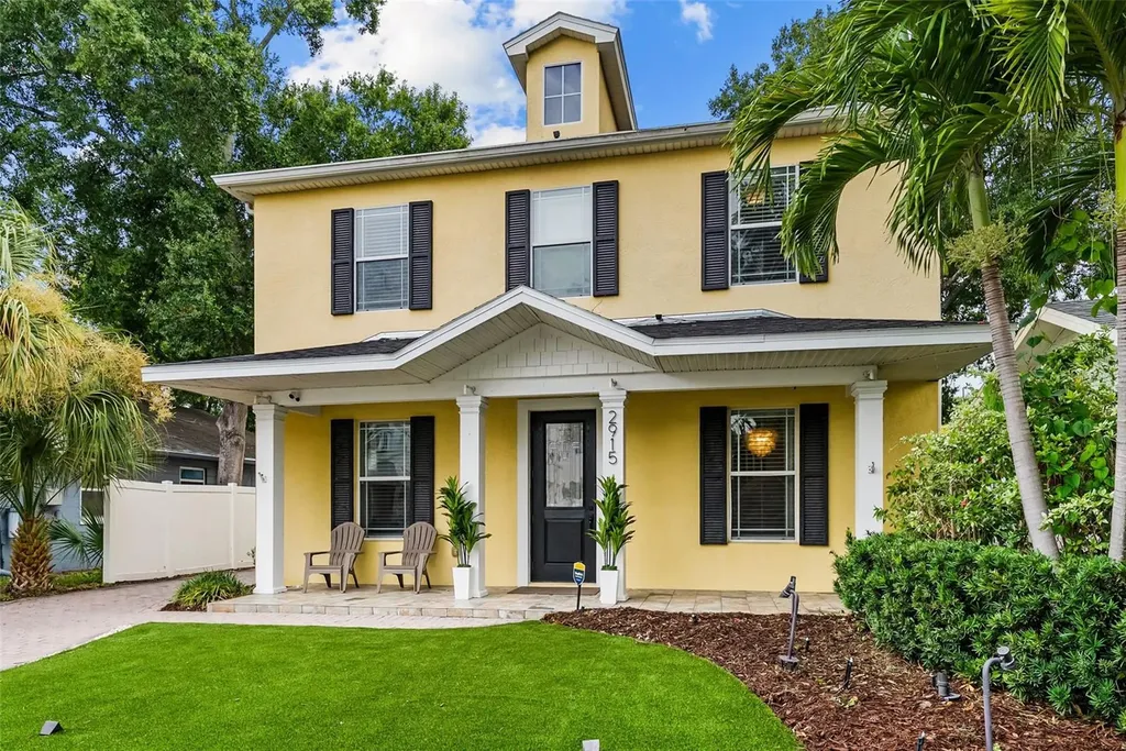 2915 W Bay View Avenue Tampa FL 33611
